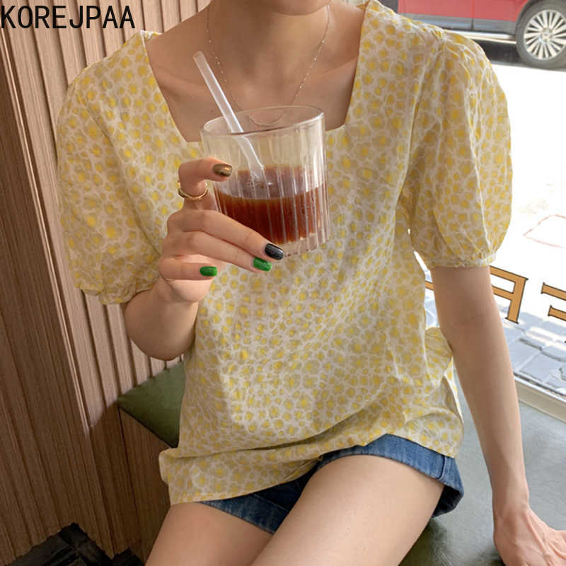 Korejpaa Women Shirt Summer Korean Fashion Chic Lemon Yellow Floral Square Collar Loose Casual Puff Sleeve Blouses Top 210526
Korejpaa Women Shirt Summer Korean Fashion Chic Lemon Yellow Floral Square Collar Loose Casual Puff Sleeve Blouses Top 210526