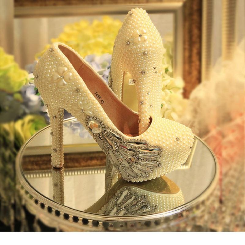 Dress Shoes Spring White Pearl Stiletto-heeled Bridal Wedding Rhinestone Peacock Large Size Banquet Custom-made Women's Shoe, Heel height 12 cm
Dress Shoes Spring White Pearl Stiletto-heeled Bridal Wedding Rhinestone Peacock Large Size Banquet Custom-made Women's Shoe, Heel height 12 cm
