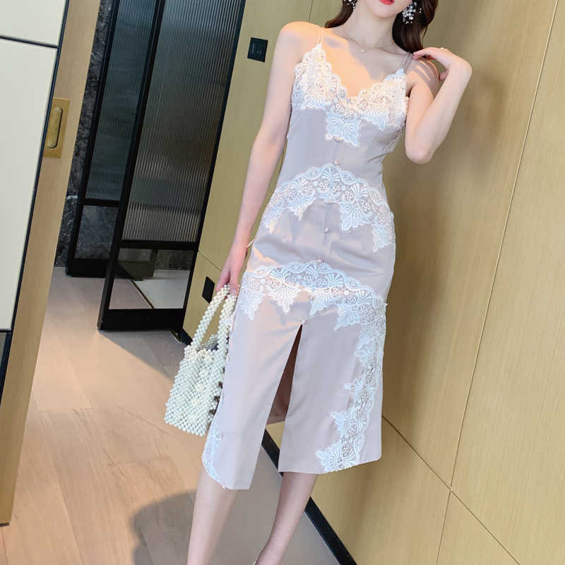 summer women's Korean version of the sexy V-neck lace stitching suspender dress 210603, Apricot
summer women's Korean version of the sexy V-neck lace stitching suspender dress 210603, Apricot