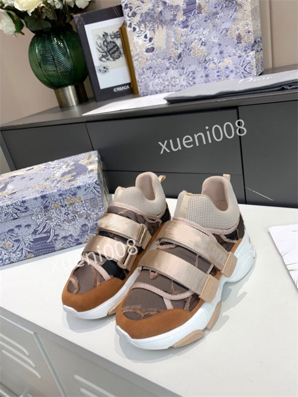 2022 platform 1 Low running shoes sketch pack aurora men women trainers sports sneakers chaussures zapatos scarpe zh211027, White
2022 platform 1 Low running shoes sketch pack aurora men women trainers sports sneakers chaussures zapatos scarpe zh211027, White