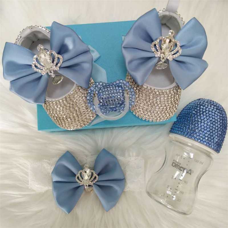 Baby Bottles# Dollbling Blue Royal Crown Vintage Spanish Court Shoes Headband Bling Bottle Pacifier Set Luxury Gift Box
Baby Bottles# Dollbling Blue Royal Crown Vintage Spanish Court Shoes Headband Bling Bottle Pacifier Set Luxury Gift Box