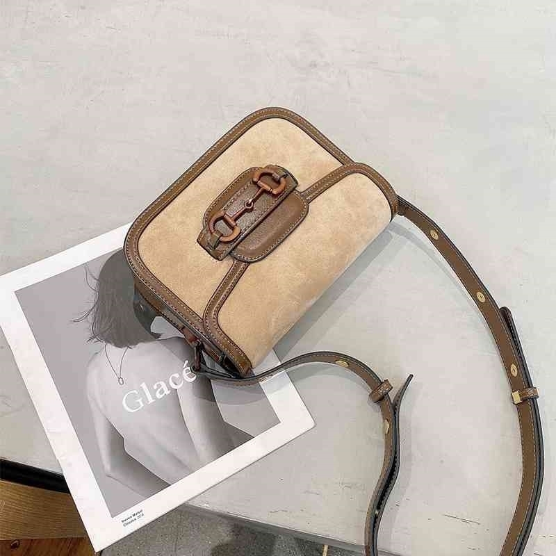 Women Luxurys Designers Bags 2021 1955 suede saddle net Red Fashion Deals Whole Designer Handbag Handbags Totes Crossbody Bag
Women Luxurys Designers Bags 2021 1955 suede saddle net Red Fashion Deals Whole Designer Handbag Handbags Totes Crossbody Bag