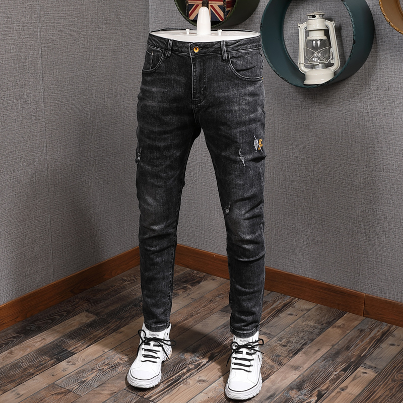 2021 New Korean Style Fashion Men Jeans Newly Designer Elastic Slim Fit Casual Denim Trousers Vintage Retro Black Gray Pencil Pants Homme Wa
2021 New Korean Style Fashion Men Jeans Newly Designer Elastic Slim Fit Casual Denim Trousers Vintage Retro Black Gray Pencil Pants Homme Wa