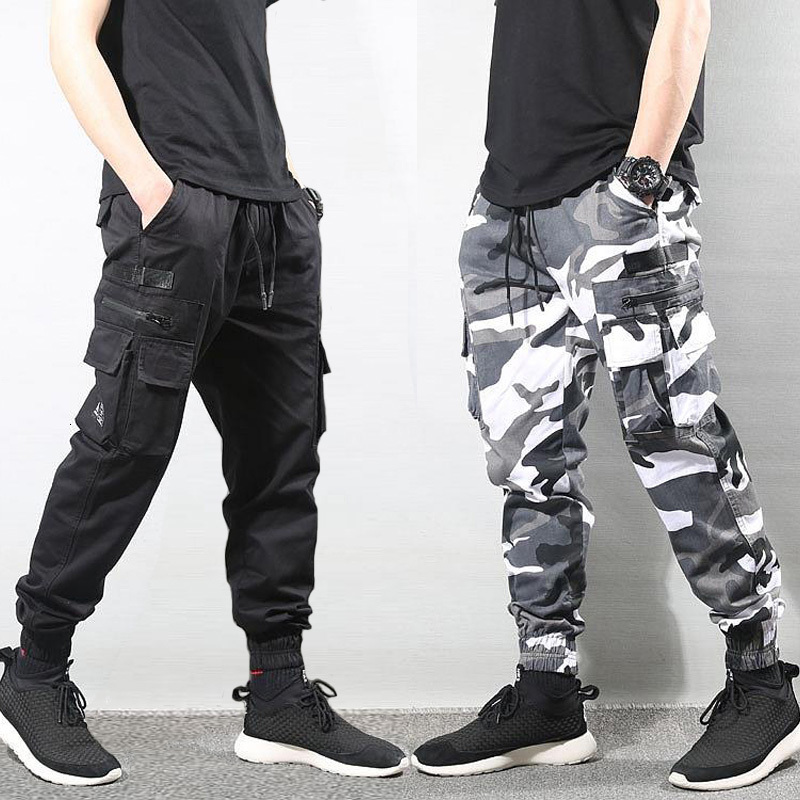 2021 New Fashion Streetwear Jeans Men High Quality Camouflage Military Wide Leg Harerm Trousers Big Pocket Hip Hop Joggers Cargo Pants Dusq, Brown camouflage
2021 New Fashion Streetwear Jeans Men High Quality Camouflage Military Wide Leg Harerm Trousers Big Pocket Hip Hop Joggers Cargo Pants Dusq, Brown camouflage