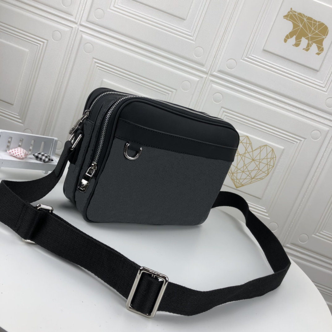 2021 Men's Handbags Shoulder Bags brand Messenger Bag zipper Fashion Luxurys Designers Bags leather wallet Cross body waist pack Full of sporty air, Gift box
2021 Men's Handbags Shoulder Bags brand Messenger Bag zipper Fashion Luxurys Designers Bags leather wallet Cross body waist pack Full of sporty air, Gift box
