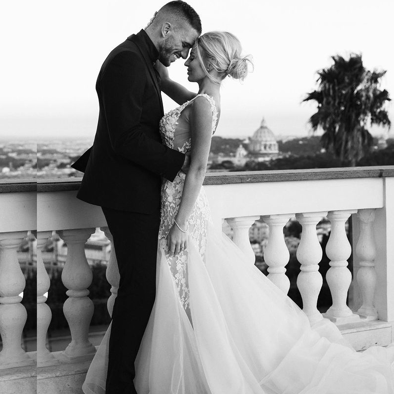 Sexy Backless Bohemian Lace Wedding Dresses Mermaid Style 2021 New Long Train Country Boho Bridal Gowns Appliques Floral Beach Bride Dress