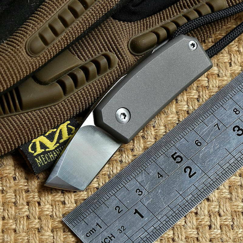 EDC D2 Blade Titanium Knife Mini Pocket Tools Survival folding Keychain Opener Flashlight Umbrella Cord Pendant OT202
EDC D2 Blade Titanium Knife Mini Pocket Tools Survival folding Keychain Opener Flashlight Umbrella Cord Pendant OT202