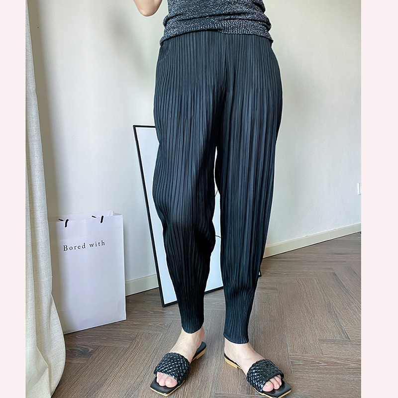 2021 New Pleated Harem for Women Bloomers Women's Joggers Korean Style High Waist Carrot Pants Plus Size Long Black Trousers 65yz, Gray
2021 New Pleated Harem for Women Bloomers Women's Joggers Korean Style High Waist Carrot Pants Plus Size Long Black Trousers 65yz, Gray