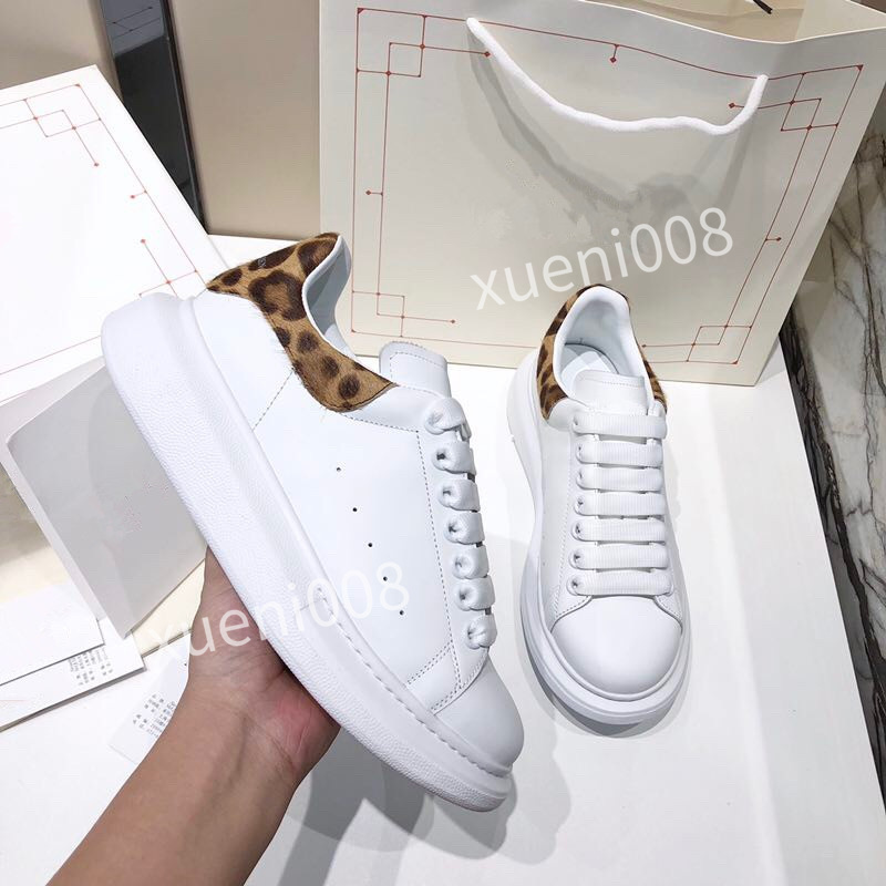 2021 High QualityThick soled Casual shoes women platform Travel leather lace-up sneaker 100% cowhide fashion lady Letters Flat design xrx190910, Choose the color
2021 High QualityThick soled Casual shoes women platform Travel leather lace-up sneaker 100% cowhide fashion lady Letters Flat design xrx190910, Choose the color