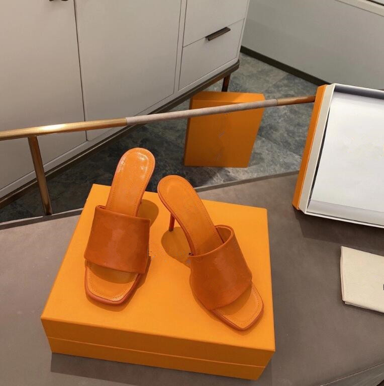 Sexy High slides Sandals Woven women slippers square mules shoes Ladies Wedding high heels shoes Dress Shoes 5 color High Quality with box, Black
Sexy High slides Sandals Woven women slippers square mules shoes Ladies Wedding high heels shoes Dress Shoes 5 color High Quality with box, Black