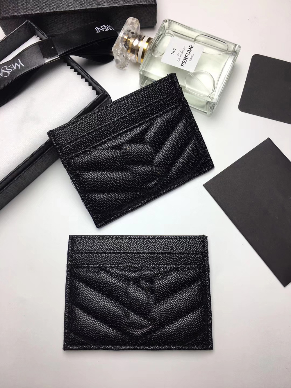 Black color Designer Card Holder Men Women's Holders Mini Wallets Coin purse pocket Interior Slot Genuine Leather, Brown;gray
Black color Designer Card Holder Men Women's Holders Mini Wallets Coin purse pocket Interior Slot Genuine Leather, Brown;gray