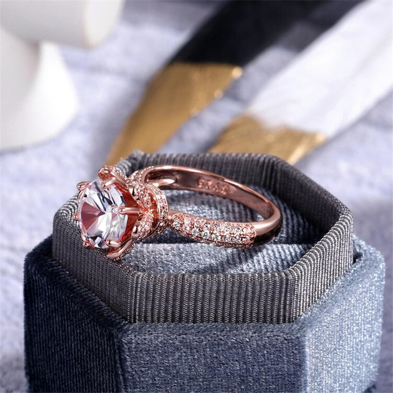 Choucong New Arrival Luxury Jewery 925 Sterling Silver Round Cut White Topaz CZ Diamond Gemstones Eternity Women Wedding Flower Ring Gift