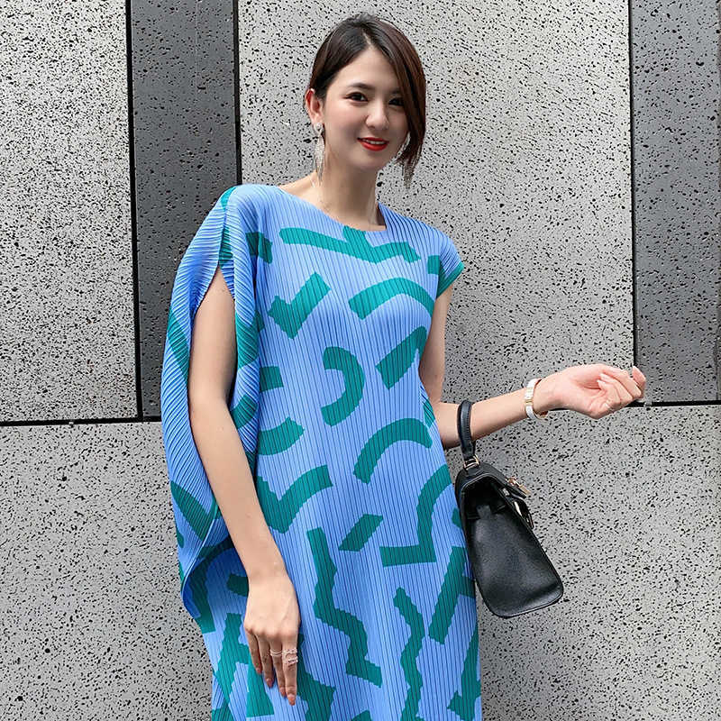 Spring Summer Sexy Diagonal Collar Casual Loose Printed Irregular Mid-Calf Dress for Women 210615Z