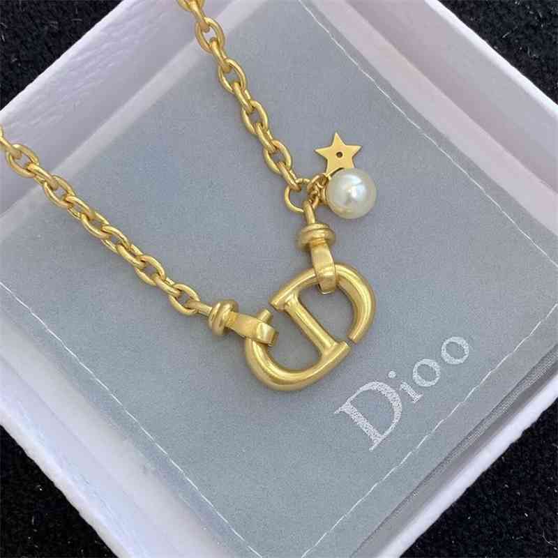 70% Off Outlet Online 2021 new letter necklace, exquisite Star Pendant white pearl, fashionable and elegant
70% Off Outlet Online 2021 new letter necklace, exquisite Star Pendant white pearl, fashionable and elegant