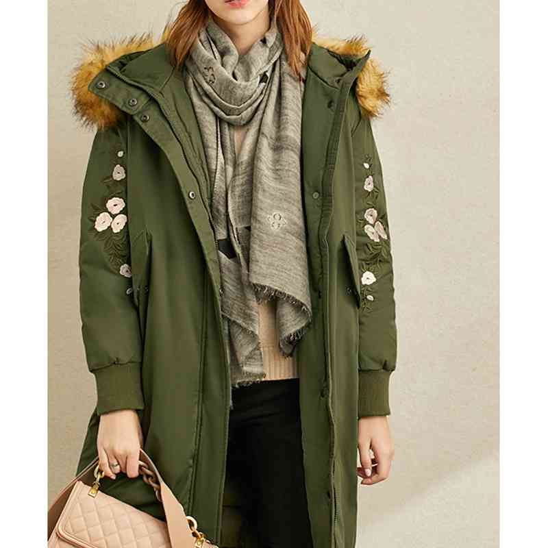 Women 90% White Down Jacket Winter Wool Collar Hooded Embroidery Loose Female Long Coat 1189 210527