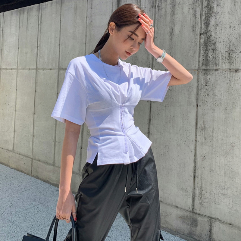 White Korean T Shirt For Women O Neck Short Sleeve Tunic Casual T Shirts Female Fashion New Clothes Summer
White Korean T Shirt For Women O Neck Short Sleeve Tunic Casual T Shirts Female Fashion New Clothes Summer