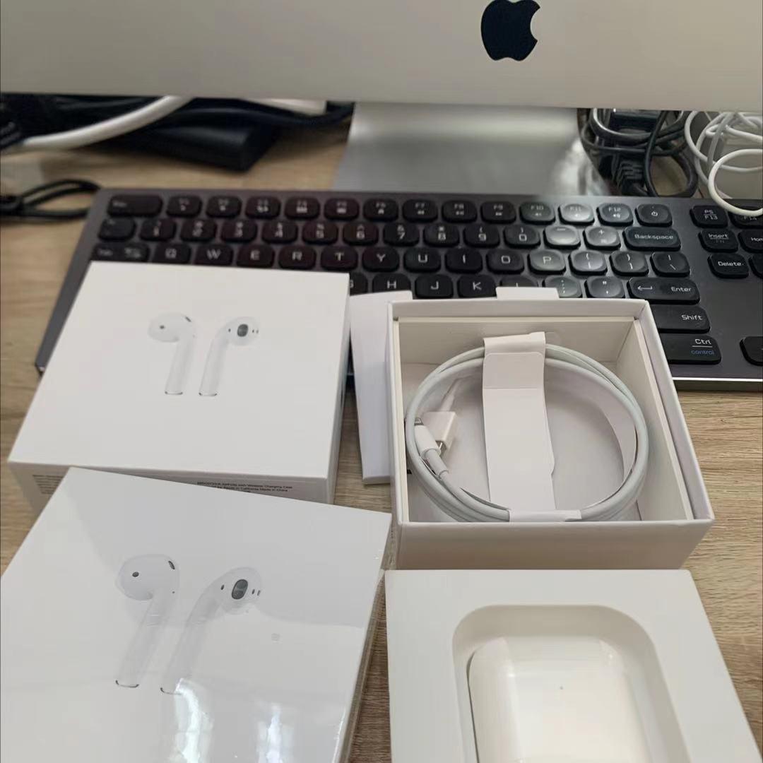 2021Top Air Gen AirPods Pro 3 AirPods 2 bag H1 Chip Transparency Metal Hinge Wireless Charging Bluetooth Headphones pk Pods 2
2021Top Air Gen AirPods Pro 3 AirPods 2 bag H1 Chip Transparency Metal Hinge Wireless Charging Bluetooth Headphones pk Pods 2