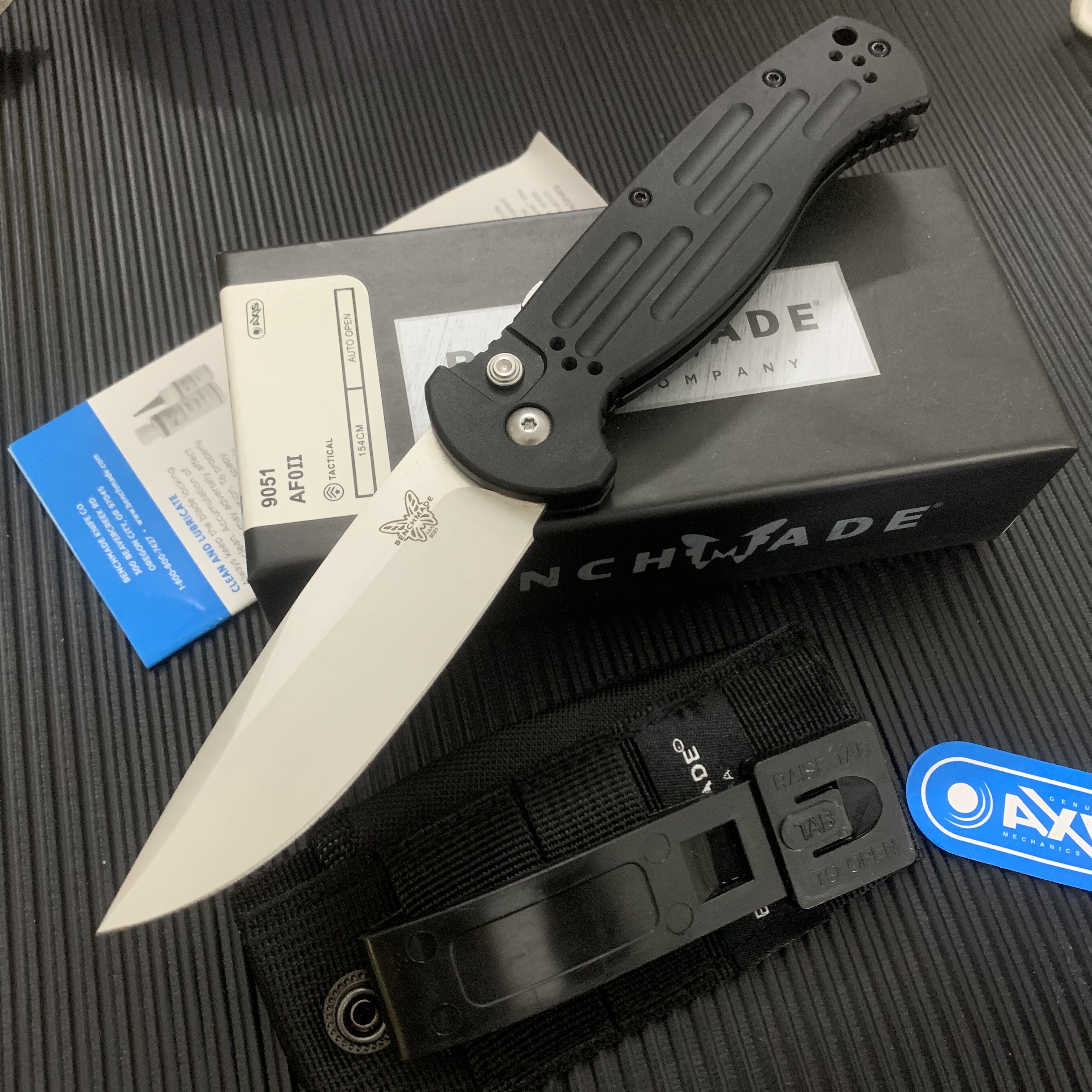 Benchmade BM 9051 AFO II side automatic knife 154CM blade 6061 T6 Aluminum Alloy Handle Outdoor Survival Tactical knives
Benchmade BM 9051 AFO II side automatic knife 154CM blade 6061 T6 Aluminum Alloy Handle Outdoor Survival Tactical knives