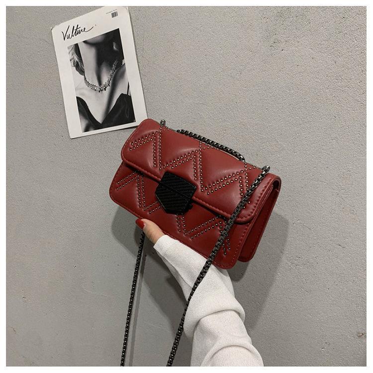 High-end brand designer French niche package female 2021 trend wild popular net red ocean temperament messenger bag, Black
High-end brand designer French niche package female 2021 trend wild popular net red ocean temperament messenger bag, Black