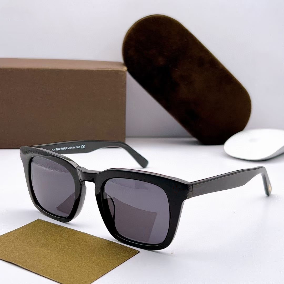 men plank sunglasses new fashion classic style square frame vintage design outdoor classical models 0751 with original case
men plank sunglasses new fashion classic style square frame vintage design outdoor classical models 0751 with original case