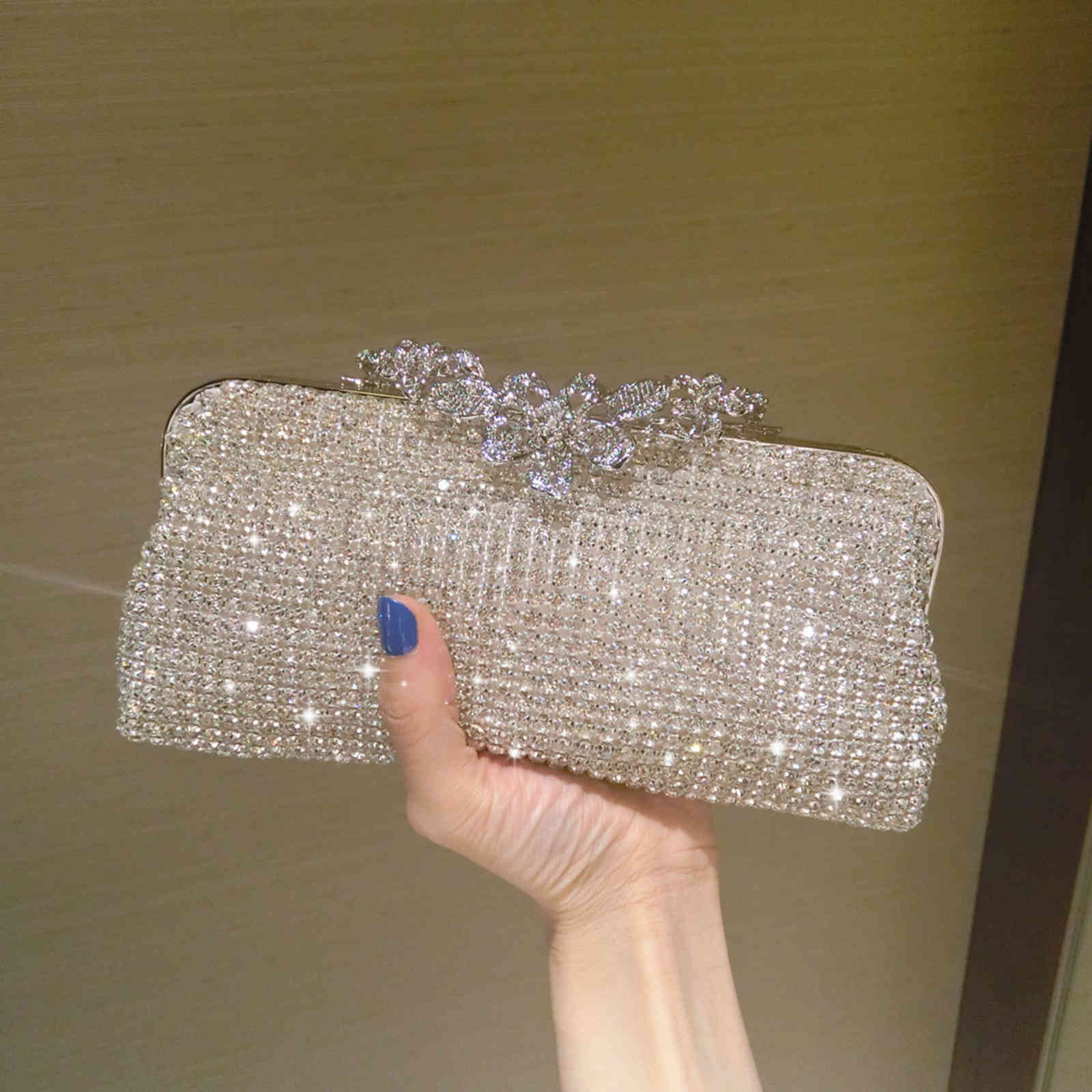 Evening Bags High quality original diamond extravagant European dinner net dress chain purses ladies handbags, 1# shoe box
Evening Bags High quality original diamond extravagant European dinner net dress chain purses ladies handbags, 1# shoe box