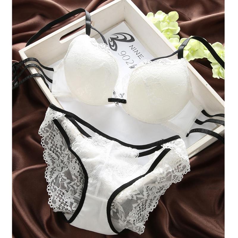 bras sets push up padded underwear briefs lace bra set and panty back closure seamless women underwire lingerie, Red;black
bras sets push up padded underwear briefs lace bra set and panty back closure seamless women underwire lingerie, Red;black