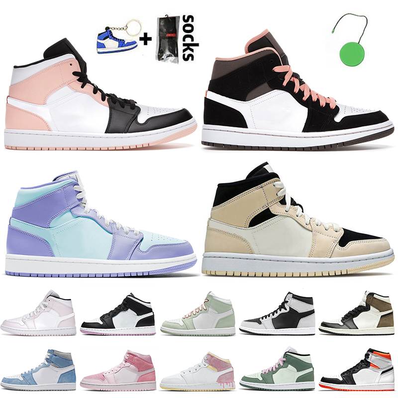 1s Sports Sneakers Women Men Jumpman 1 Basketball Shoes Crimson Tint Mid Peach Mocha Purple Pulse Barely Orange High OG Hyper Royal Trainers, #12 mid barely orange 36-46
1s Sports Sneakers Women Men Jumpman 1 Basketball Shoes Crimson Tint Mid Peach Mocha Purple Pulse Barely Orange High OG Hyper Royal Trainers, #12 mid barely orange 36-46