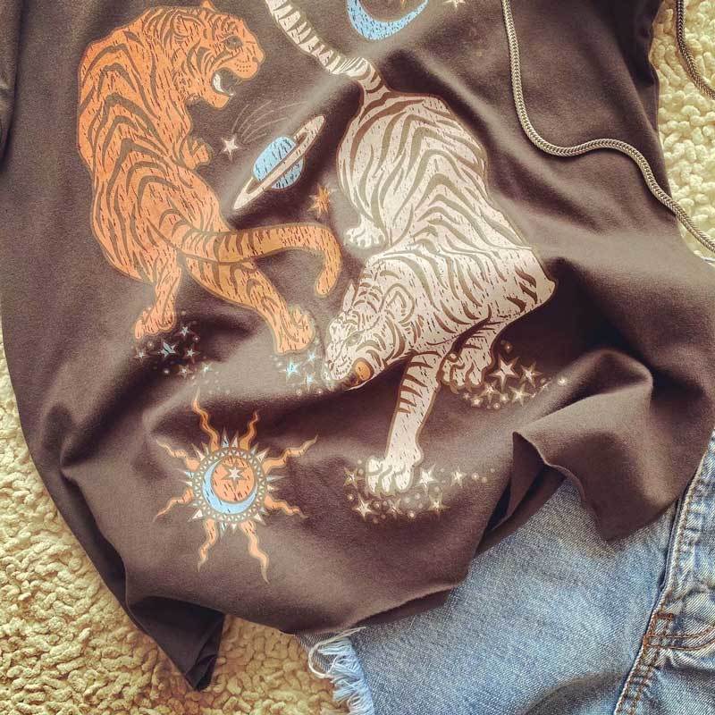 Boho inspired Retro Tshirt Women tigers print graphic tees women Summer T Shirt Women Fashion Womens boho grahpic T-Shirt 210306
