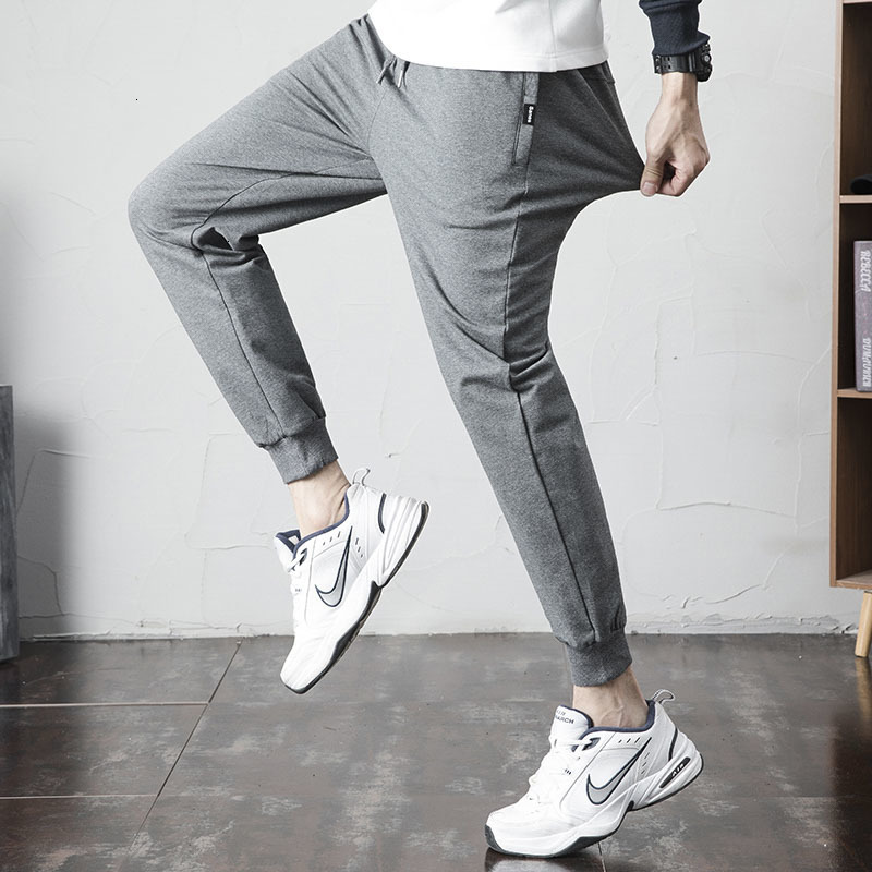 2021 new running trousers oversize 4xl grey mens sport joggers sweatpants clothes casual harem pants for men streetwear track xddh, Black
2021 new running trousers oversize 4xl grey mens sport joggers sweatpants clothes casual harem pants for men streetwear track xddh, Black