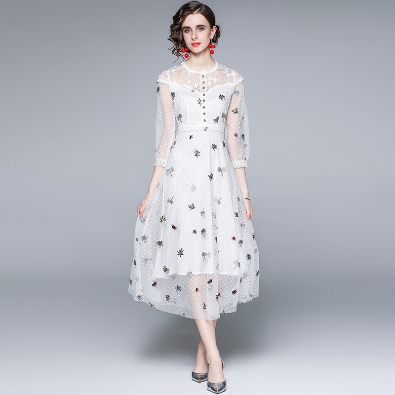 Runway Designer Summer Insect Flower Embroidery Lace Dress Women's 3/4 Sleeve Dot Mesh Party Midi Dresses Vestdios N69953 210603, White
Runway Designer Summer Insect Flower Embroidery Lace Dress Women's 3/4 Sleeve Dot Mesh Party Midi Dresses Vestdios N69953 210603, White