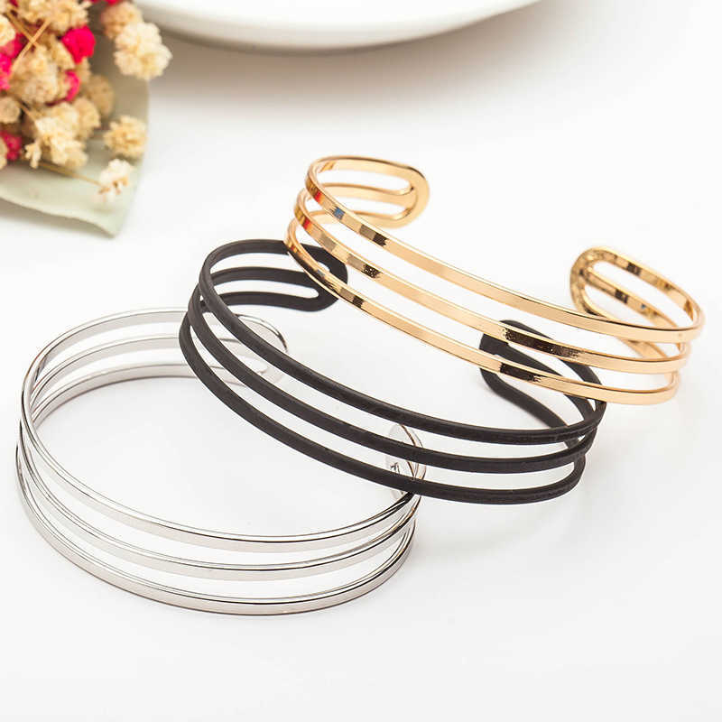 Classic Luxury Women's Bangles Bracelets Stainless Steel Bangle Bracelet Fashion Three Floors Open Wristband Type c Wristlet Q0719
Classic Luxury Women's Bangles Bracelets Stainless Steel Bangle Bracelet Fashion Three Floors Open Wristband Type c Wristlet Q0719