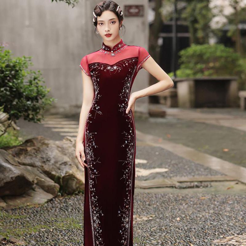 Ethnic Clothing Lady Handmade Beading Qipao Mesh-velour Patchwork Sexy Cheongsams Large Size Celebrity Banquet Dresses Vintage Button Vestid
Ethnic Clothing Lady Handmade Beading Qipao Mesh-velour Patchwork Sexy Cheongsams Large Size Celebrity Banquet Dresses Vintage Button Vestid