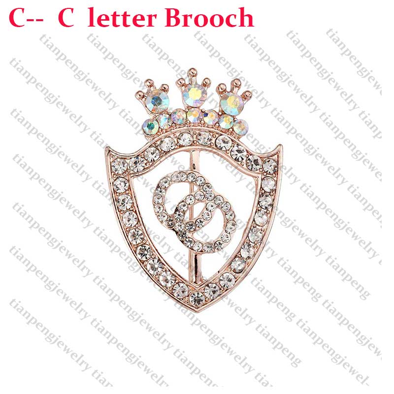 Luxury Diamonds Women Designer Brooch Fashion Letter Women Brooches Pin with Crystal Pearl Brooch Alloy Clothes Decoration, Gray
Luxury Diamonds Women Designer Brooch Fashion Letter Women Brooches Pin with Crystal Pearl Brooch Alloy Clothes Decoration, Gray