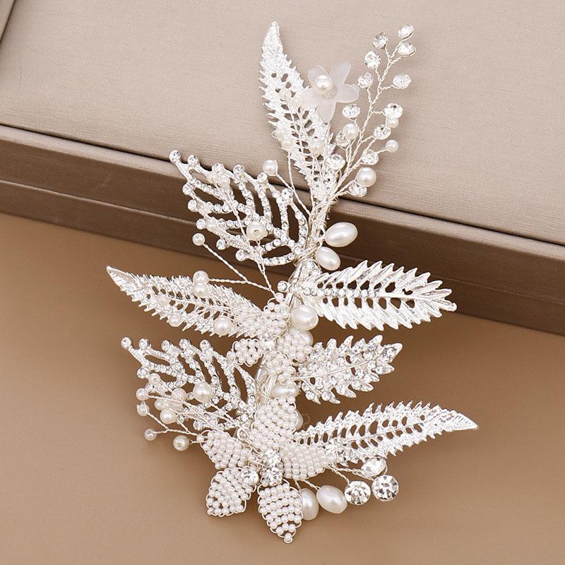 Hair Clips & Barrettes ACRDDK Handmade Elegant Bride Clip White Crystals Rhinestones Flower Leaf Wedding Jewelry Accessories SL, Golden;silver
Hair Clips & Barrettes ACRDDK Handmade Elegant Bride Clip White Crystals Rhinestones Flower Leaf Wedding Jewelry Accessories SL, Golden;silver