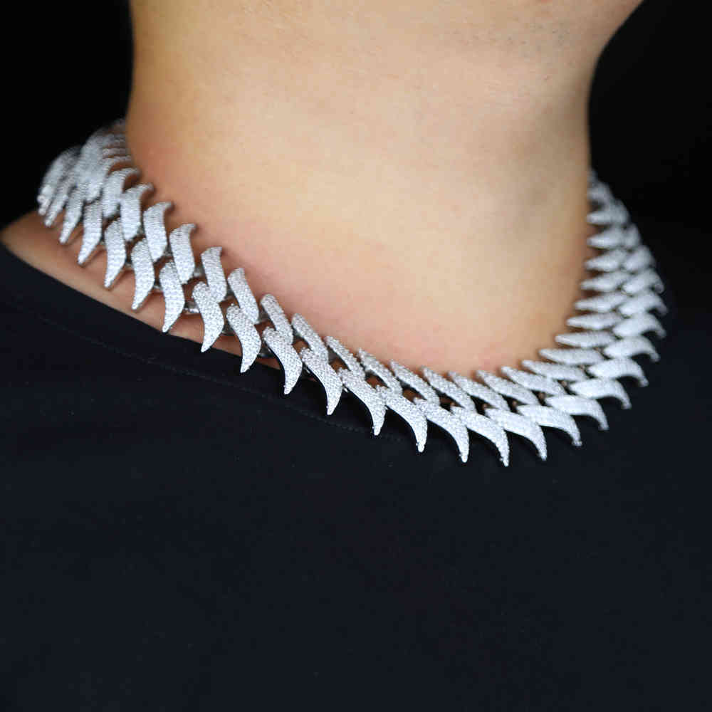 Iced out Men hip hop necklace with cz paved 30mm wide cuban chain Necklace jewelry for New necklace 2021 boy party jewelry X0509
Iced out Men hip hop necklace with cz paved 30mm wide cuban chain Necklace jewelry for New necklace 2021 boy party jewelry X0509