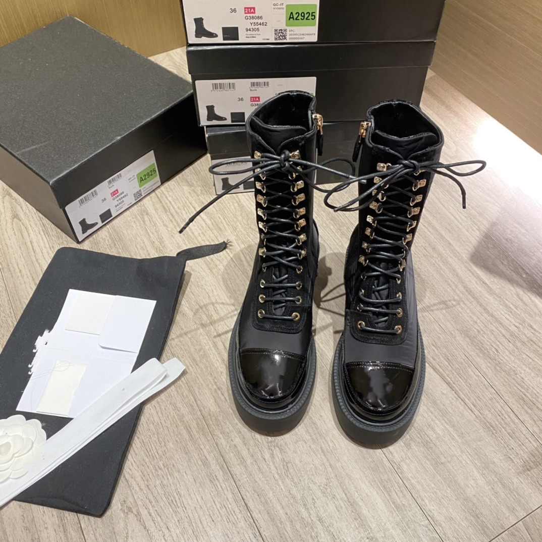 Qiu dong long patent-leather boots classic knit cloth joining together Martin legs on sheepskin lining with 4.5 cm high 35 to 40 yards, Customize
Qiu dong long patent-leather boots classic knit cloth joining together Martin legs on sheepskin lining with 4.5 cm high 35 to 40 yards, Customize