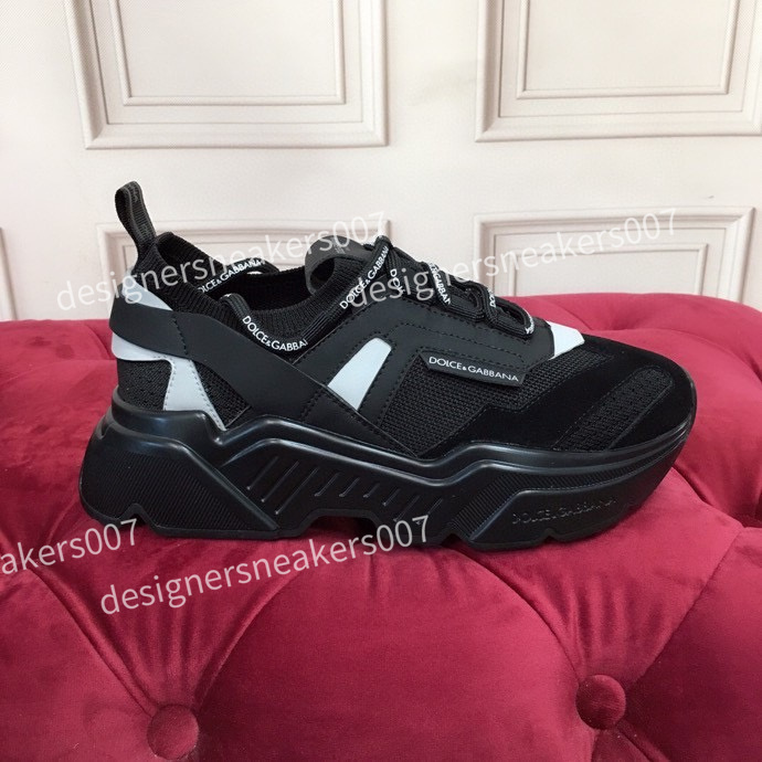 New Paris 17FW Triple S Designer Shoes boots Men Women Clear Sole Athletic Black White Retro Green Trainers Fashion Platform Sneakers, 01
New Paris 17FW Triple S Designer Shoes boots Men Women Clear Sole Athletic Black White Retro Green Trainers Fashion Platform Sneakers, 01