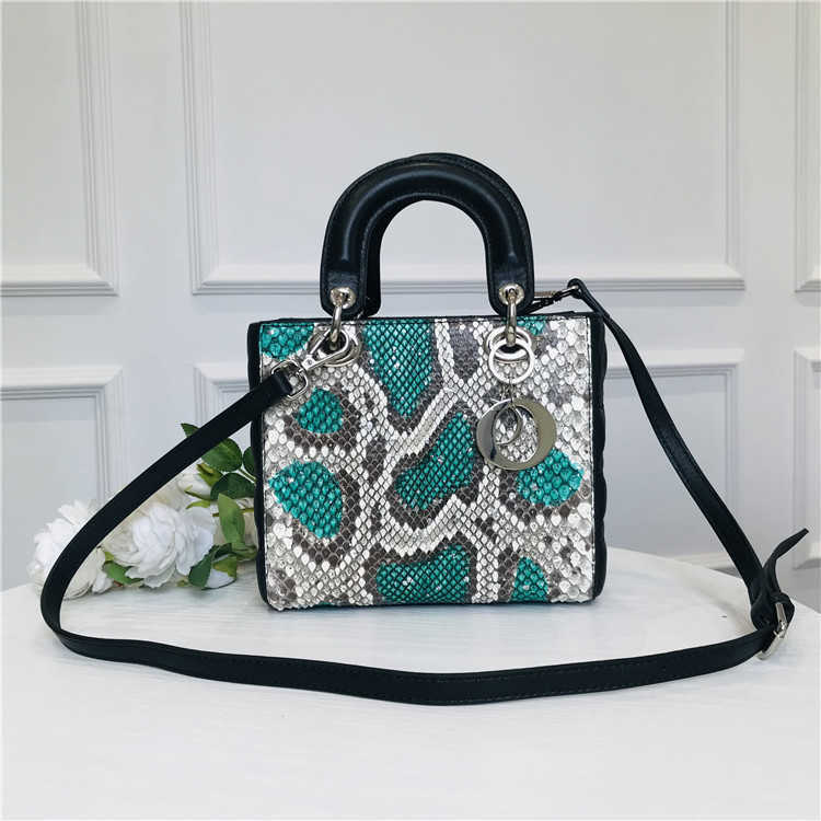 Women Luxurys Designers Bags 2021 designer handbags Multi Pochette Crossbody Bag Zhouzhoubao123 Louisbags_18 Hanghhangbag Real Snake Skin Pr
Women Luxurys Designers Bags 2021 designer handbags Multi Pochette Crossbody Bag Zhouzhoubao123 Louisbags_18 Hanghhangbag Real Snake Skin Pr