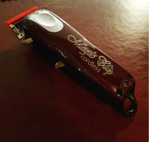 8148 magic clip Men's Electric Hair Clippers Cordless Adult Razors Professional Local barber hair trimmer Corner Razor Hairdresse
8148 magic clip Men's Electric Hair Clippers Cordless Adult Razors Professional Local barber hair trimmer Corner Razor Hairdresse