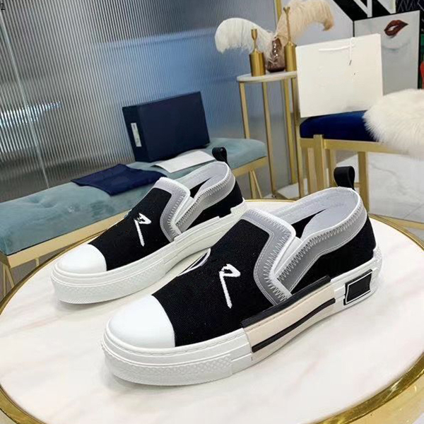 2021 couple embroidery loafers lazy cover foot canvas men's and women's casual shoes fashion denim black kjp00001
2021 couple embroidery loafers lazy cover foot canvas men's and women's casual shoes fashion denim black kjp00001