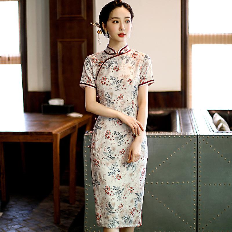 Ethnic Clothing Noble Elegant Oriental Women Cheongsam Traditional Chinese Style Evening Party Qipao Vestidos Slim Sexy Beaded Ladies Dress
Ethnic Clothing Noble Elegant Oriental Women Cheongsam Traditional Chinese Style Evening Party Qipao Vestidos Slim Sexy Beaded Ladies Dress