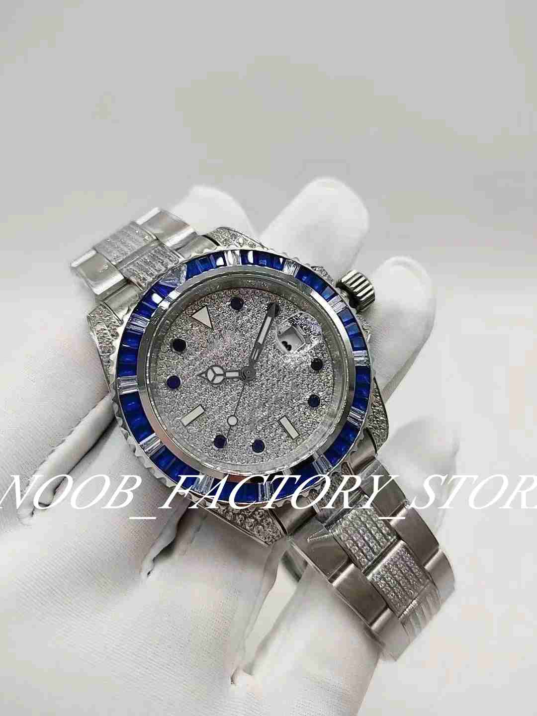 Men Watches Factory Sale Blue Green Diamond Bezel Classic 40 mm 2813 Automatic Movement Diamond Strap Christmas Gift Wristwatches Original Box
Men Watches Factory Sale Blue Green Diamond Bezel Classic 40 mm 2813 Automatic Movement Diamond Strap Christmas Gift Wristwatches Original Box