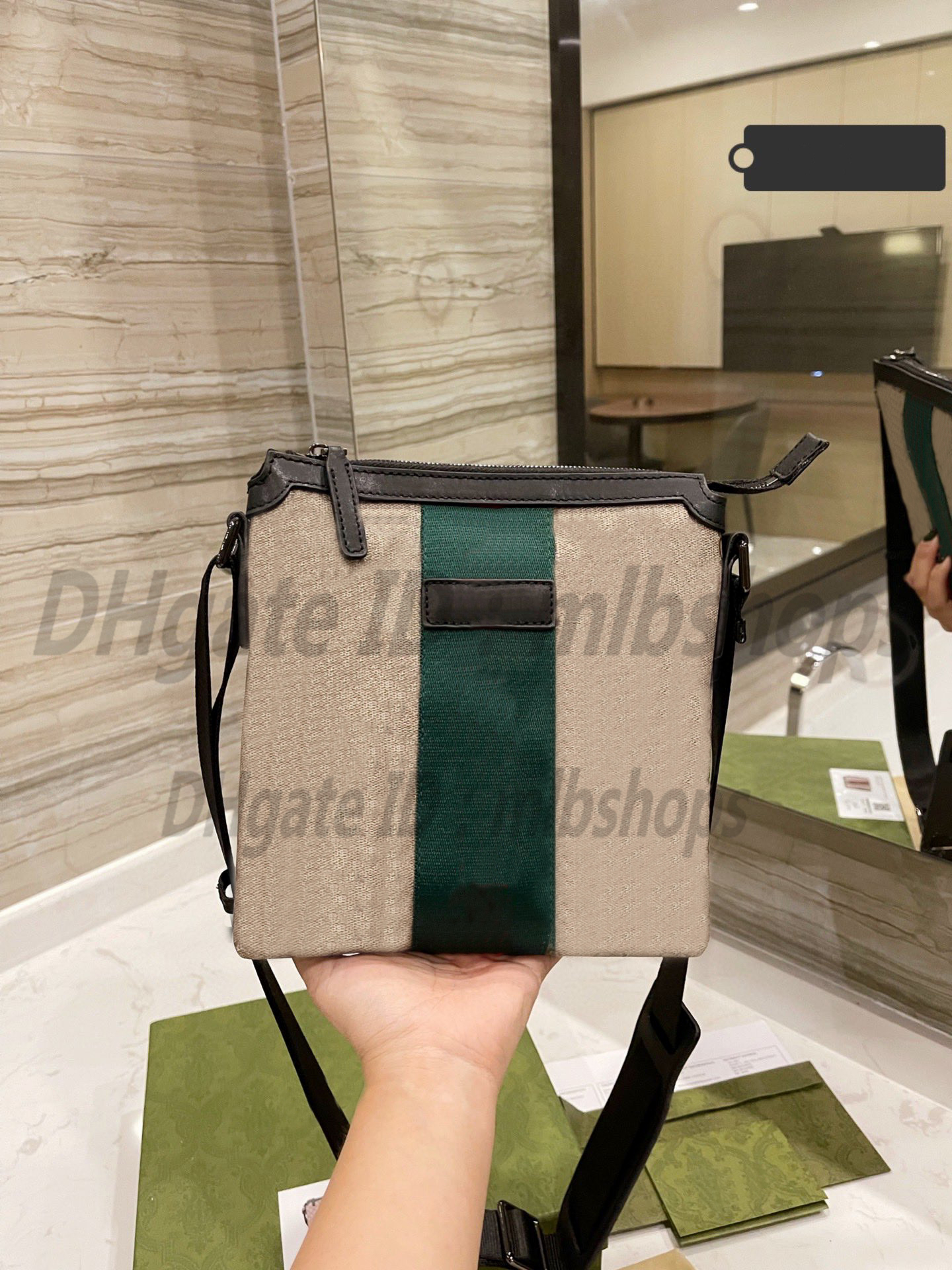Designer Luxury G Shoulder Bags high quality Handbags wallet Fashion men Tote Clutch Crossbody wash Business Casual Medieval bag purses, No bags
Designer Luxury G Shoulder Bags high quality Handbags wallet Fashion men Tote Clutch Crossbody wash Business Casual Medieval bag purses, No bags