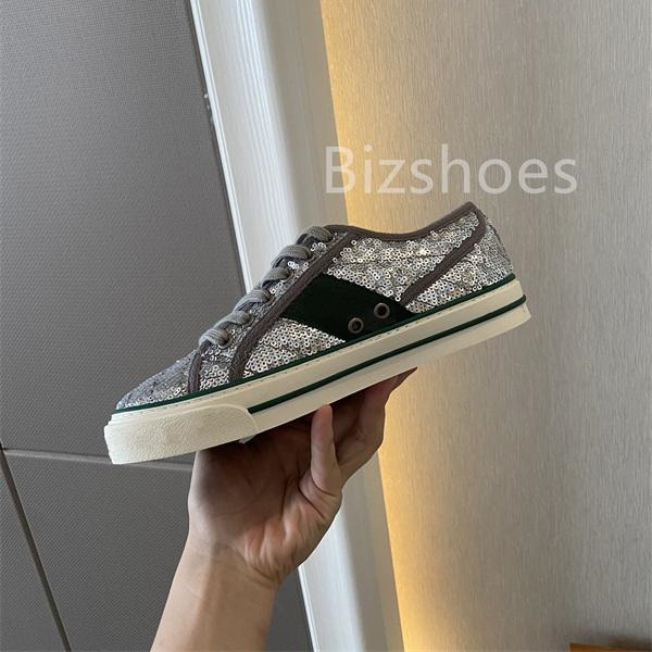 Tennis 1977 Sneaker Blue Yellow Silver Sequins Luxurys Shoes Green And Red Stripe Designer Sneakers Vintage Casual Shoe, 03
Tennis 1977 Sneaker Blue Yellow Silver Sequins Luxurys Shoes Green And Red Stripe Designer Sneakers Vintage Casual Shoe, 03