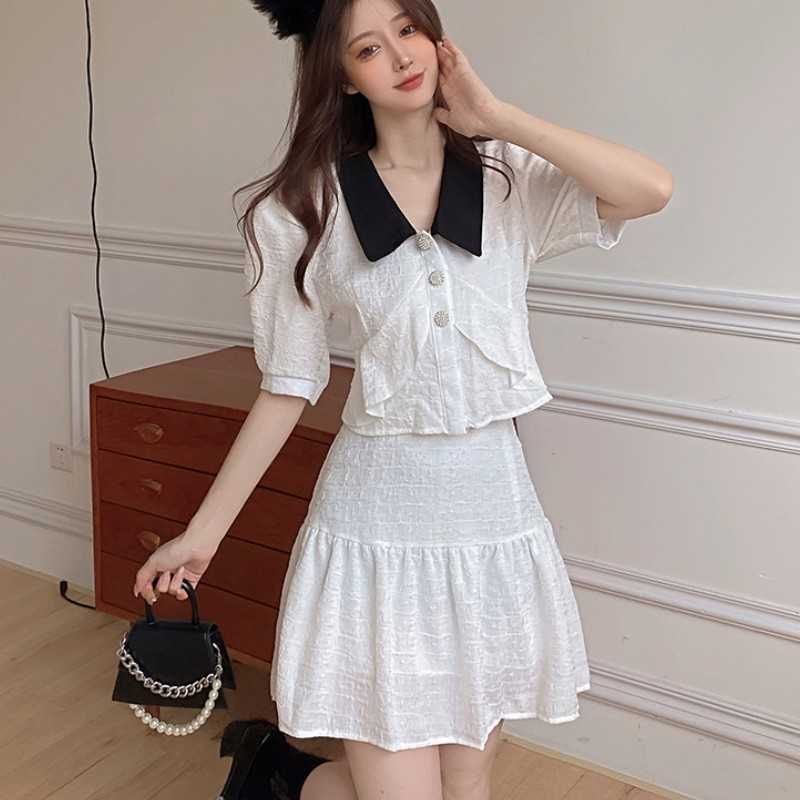 Summer Women Two Piece Set Casual Sweet Turn Down Collar Single Breasted Crop Tops + High Waist A-line Mini Skirt Outfits 210526, White
Summer Women Two Piece Set Casual Sweet Turn Down Collar Single Breasted Crop Tops + High Waist A-line Mini Skirt Outfits 210526, White