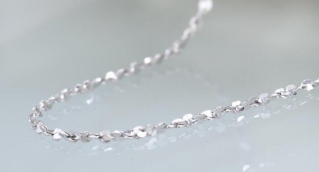 Sterg Sier Snowflake Necklace for Women - Sweet and Simple Jewelry Gift