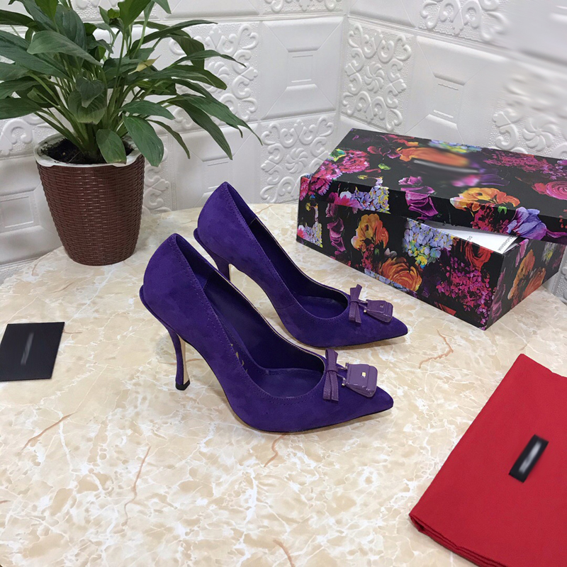 2021 Good Quality Fashion Women Luxurys Designers Shoes Designer Sandals Womens Luxury High Heels Sandal Dress Shoess With Box Size 35-41 -H635, Blue
2021 Good Quality Fashion Women Luxurys Designers Shoes Designer Sandals Womens Luxury High Heels Sandal Dress Shoess With Box Size 35-41 -H635, Blue