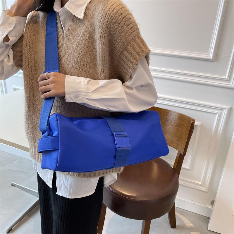 Evening Bags Female Big Handbags Luxury Designer Orange Blue Nylon Shoulder Bag Casual Travel Weekend Large Black Crossbody For Women, Beige
Evening Bags Female Big Handbags Luxury Designer Orange Blue Nylon Shoulder Bag Casual Travel Weekend Large Black Crossbody For Women, Beige