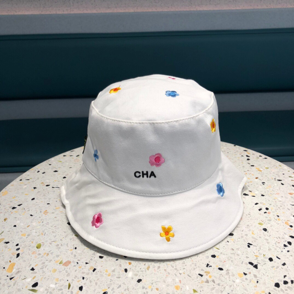 The new designer 2021 female street fashion hat graffiti baseball cap cap fashion leisure men and women with money100, Pink
The new designer 2021 female street fashion hat graffiti baseball cap cap fashion leisure men and women with money100, Pink