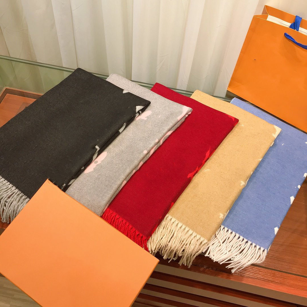 Luxury Scarf Women's Thick cashmere Towel Classic Brand Shawl winter Long Scarves no, Blue;gray
Luxury Scarf Women's Thick cashmere Towel Classic Brand Shawl winter Long Scarves no, Blue;gray